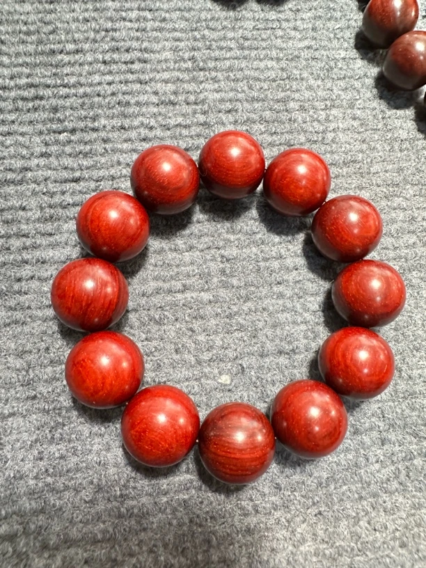 2.0小叶紫檀毕业级原汁原味 帝王泥