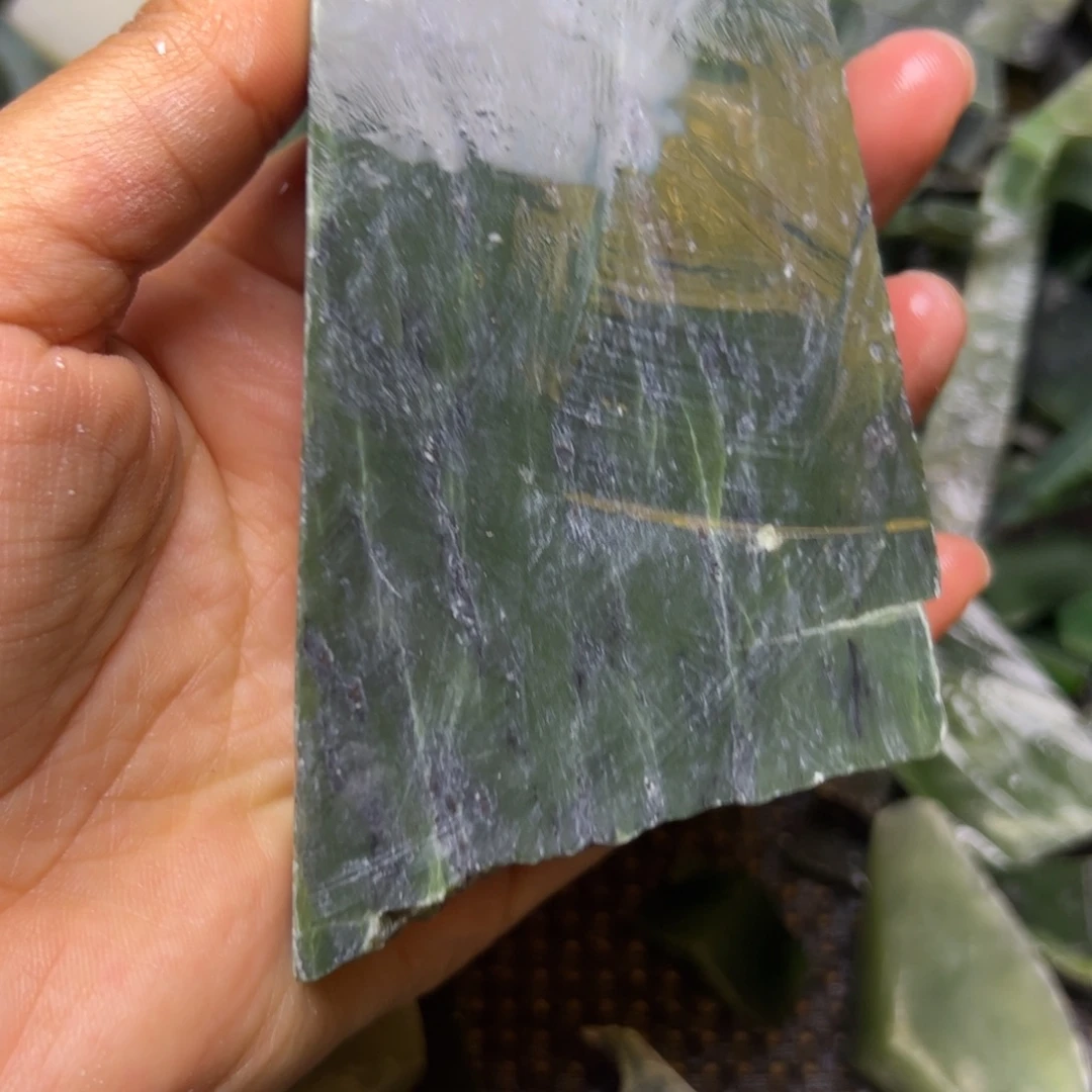 和田玉未镶嵌项链