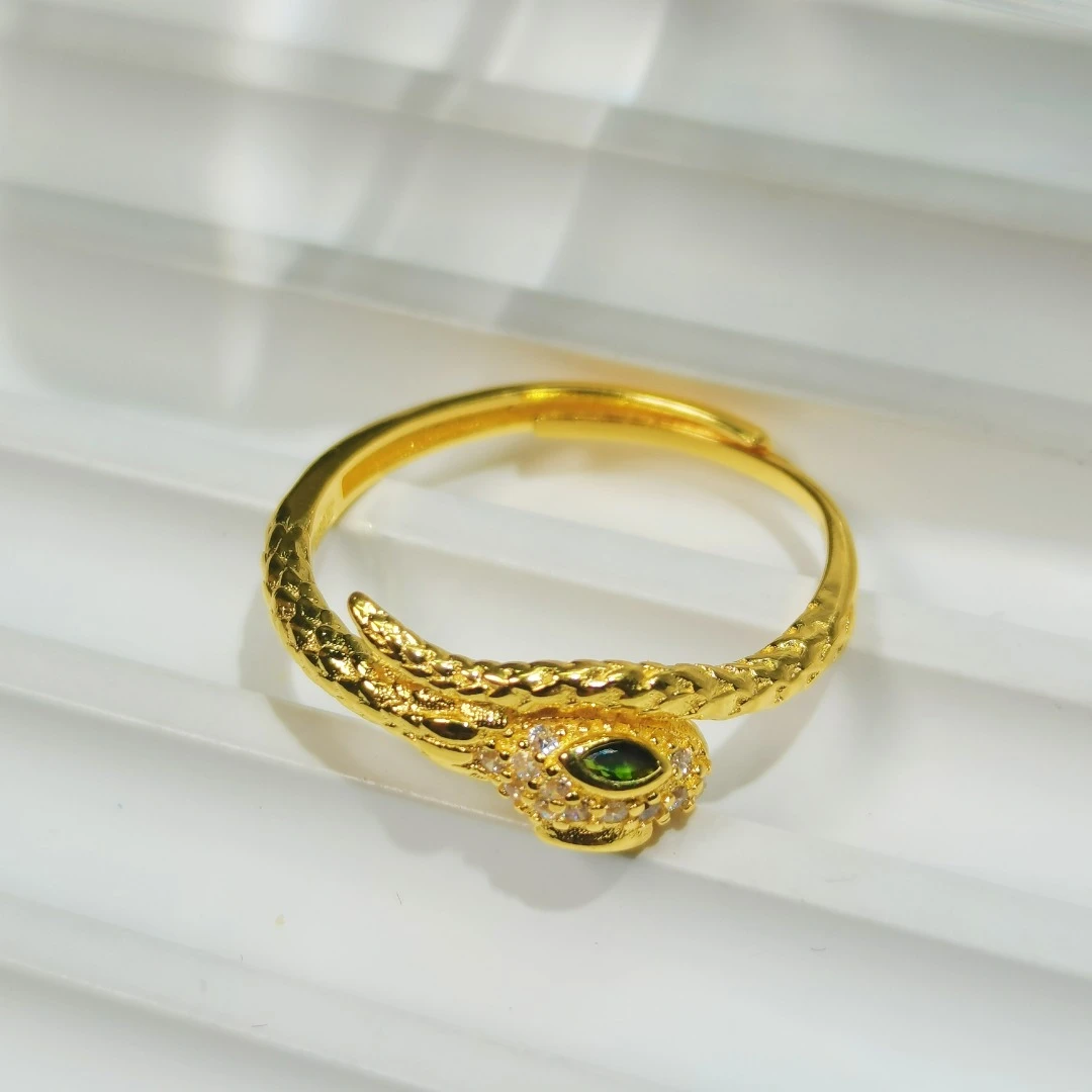 足银戒指 气质轻奢时尚 点钻款 新款灵蛇戒指 精致百搭镶嵌