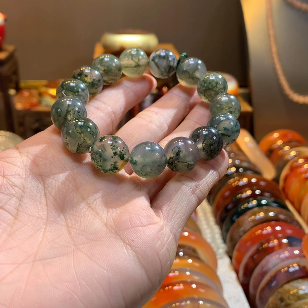 U***。玛瑙/玉髓未镶嵌颈饰80号