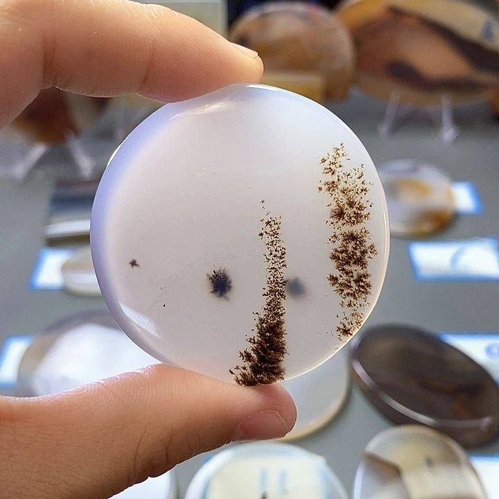 玛瑙/玉髓未镶嵌珠宝半成品113