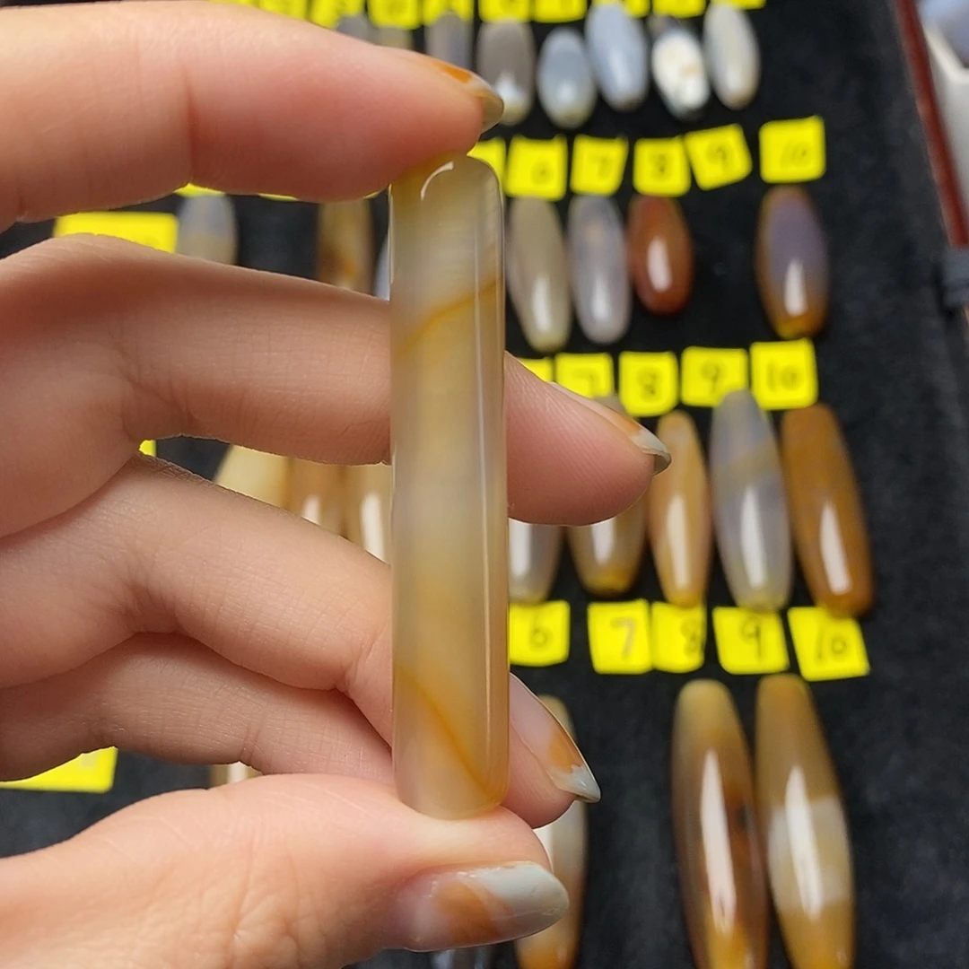 常***c玛瑙/玉髓未镶嵌颈饰