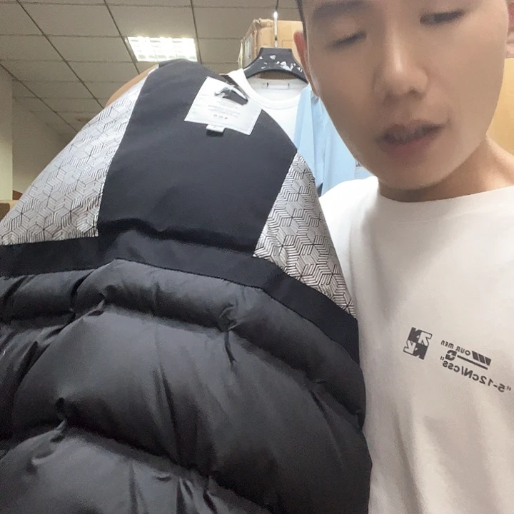 男士黑色短款鹅外套180