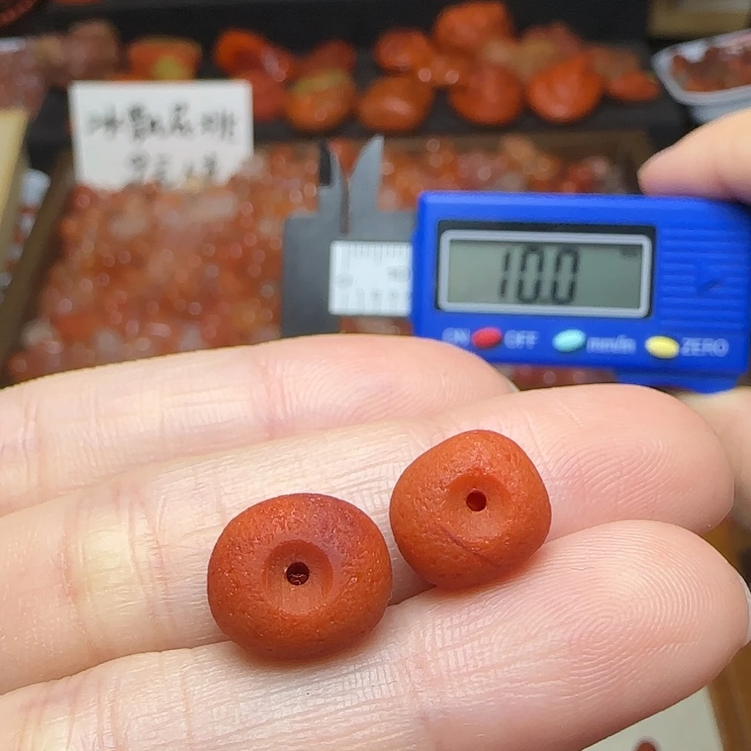 南红玛瑙未镶嵌颈饰