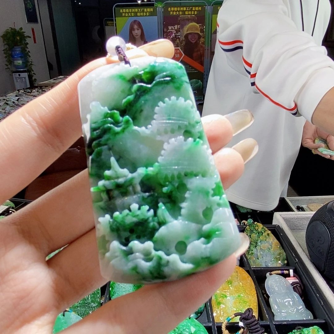 颈饰未镶嵌翡翠翡翠