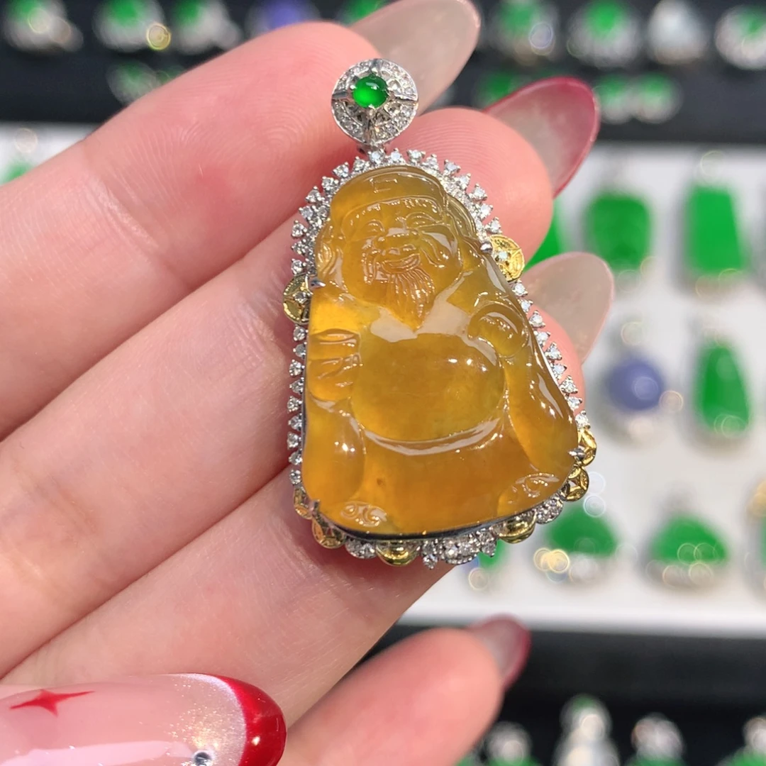 翡翠18K金镶嵌颈饰