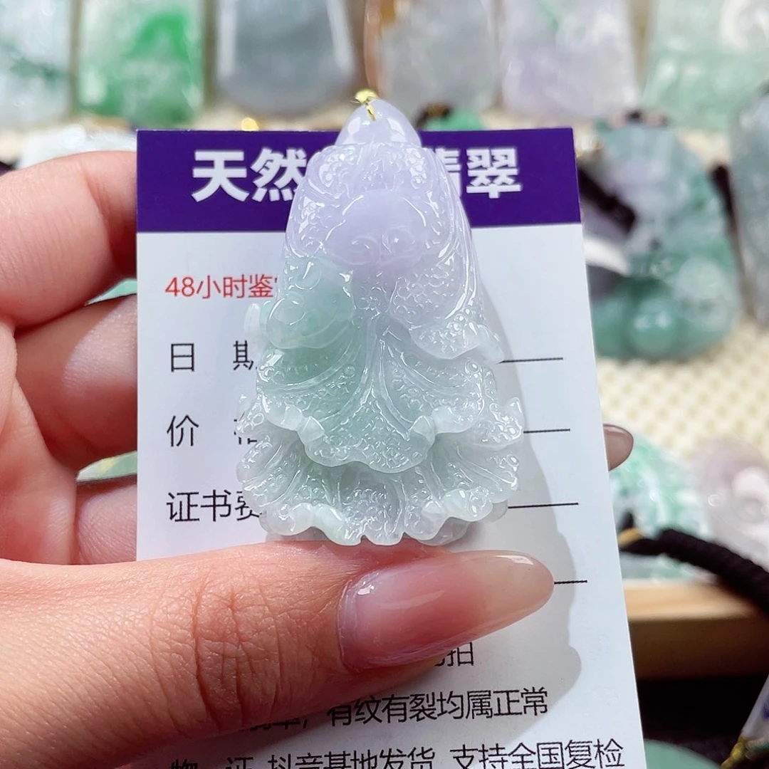 翡翠未镶嵌颈饰白菜