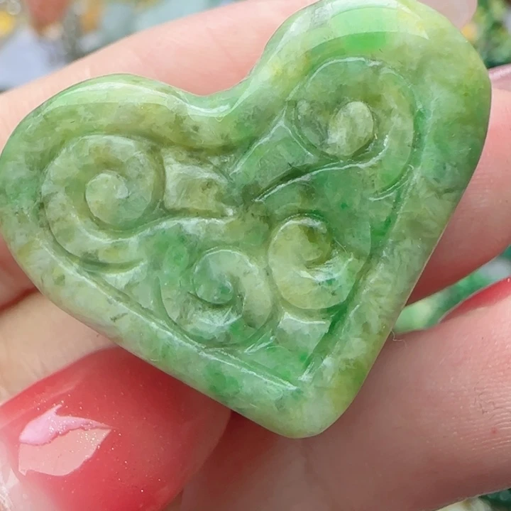 翡翠未镶嵌颈饰天然A货555