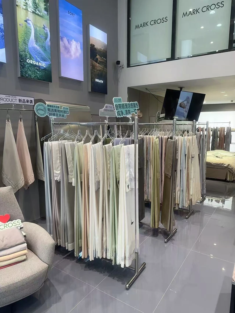 飞哥推介竹纤维硅胶凉席三件套