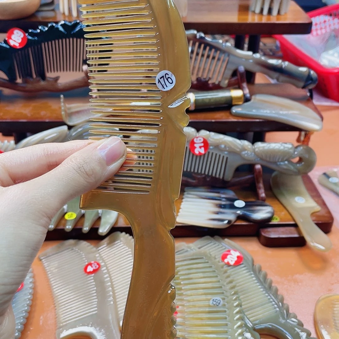 纯手工制作牛角梳176