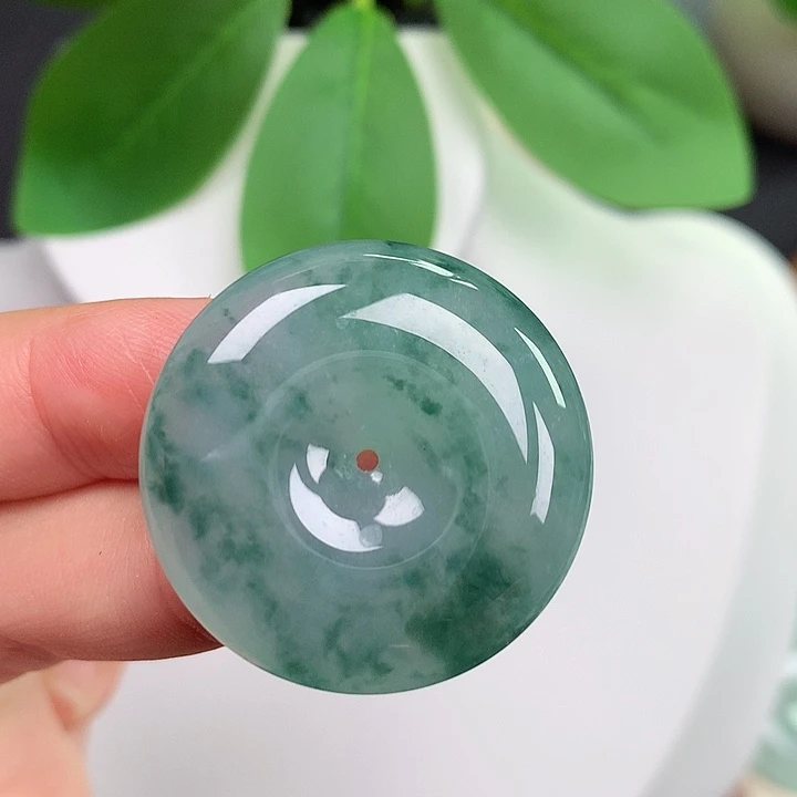 翡翠未镶嵌颈饰平安扣29.3x6.6mm