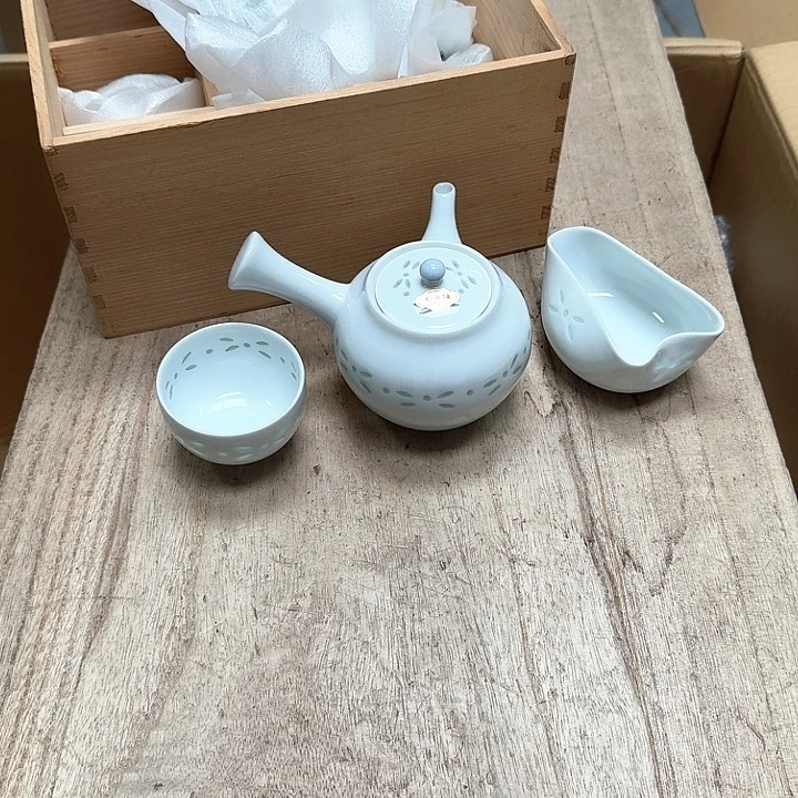 瓷片噗哈哈哈哈哈哈哈哈哈