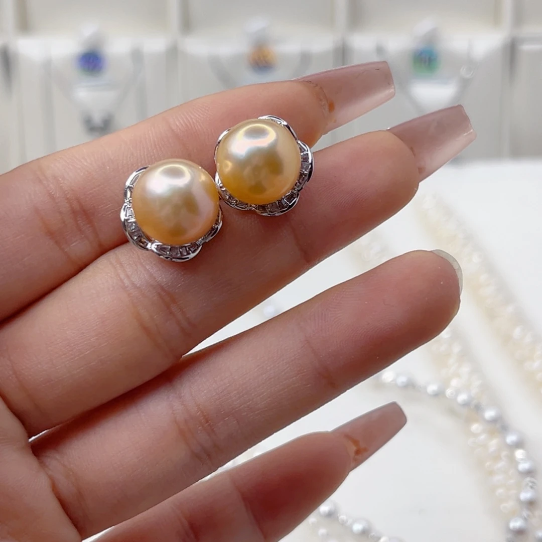 淡水珍珠银S925镶嵌耳饰
