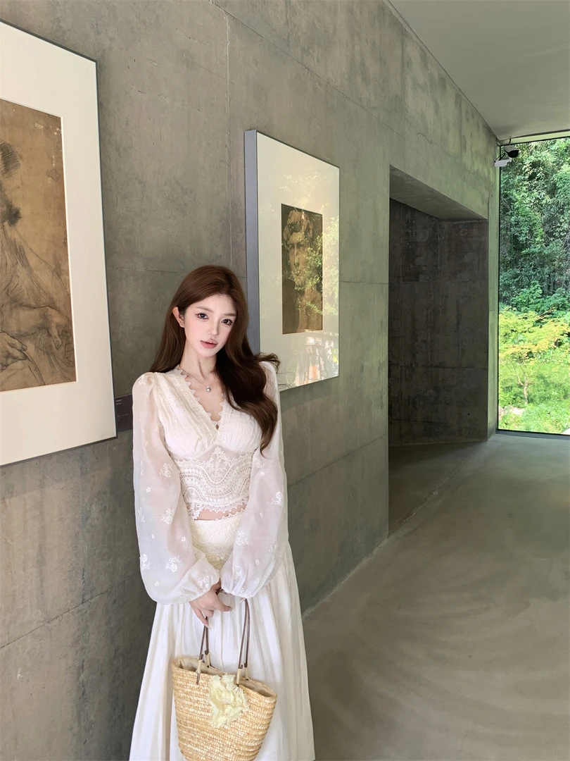 希妮丝老钱风套装川西旅游度假两件套新款蕾丝雪纺衫上衣+半身裙