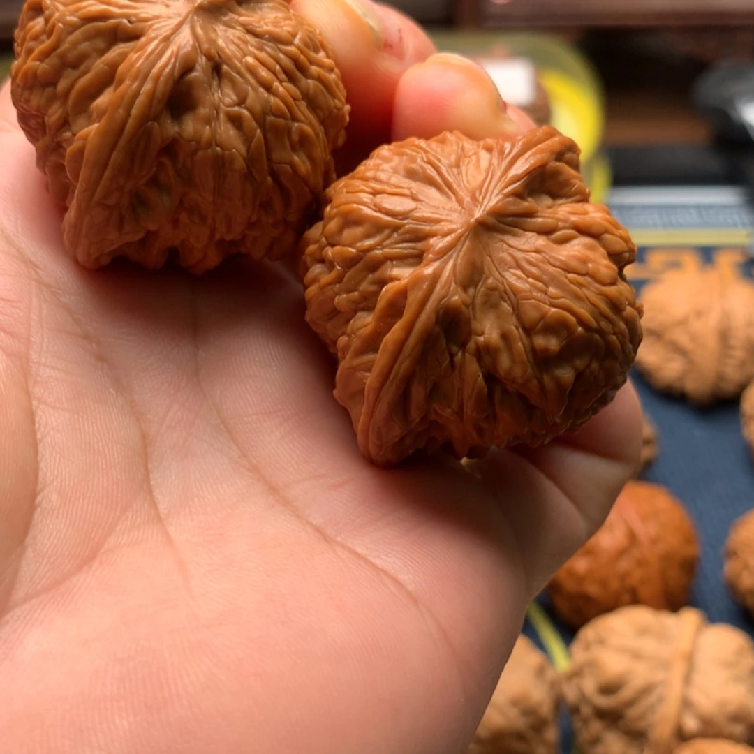 【闪购商品】文玩核桃把件唱****答磨盘39