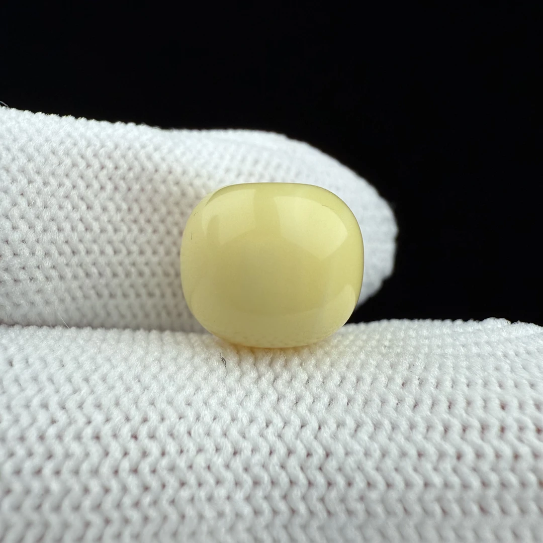 D1188天然原矿蜜蜡微瑕墩子10.8*9.2mm支持复检假一罚十