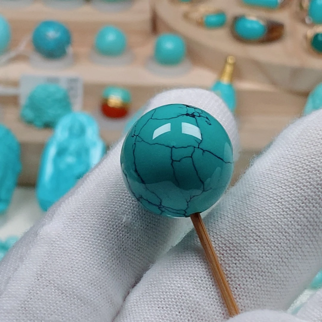 未镶嵌绿松石珠宝奇石