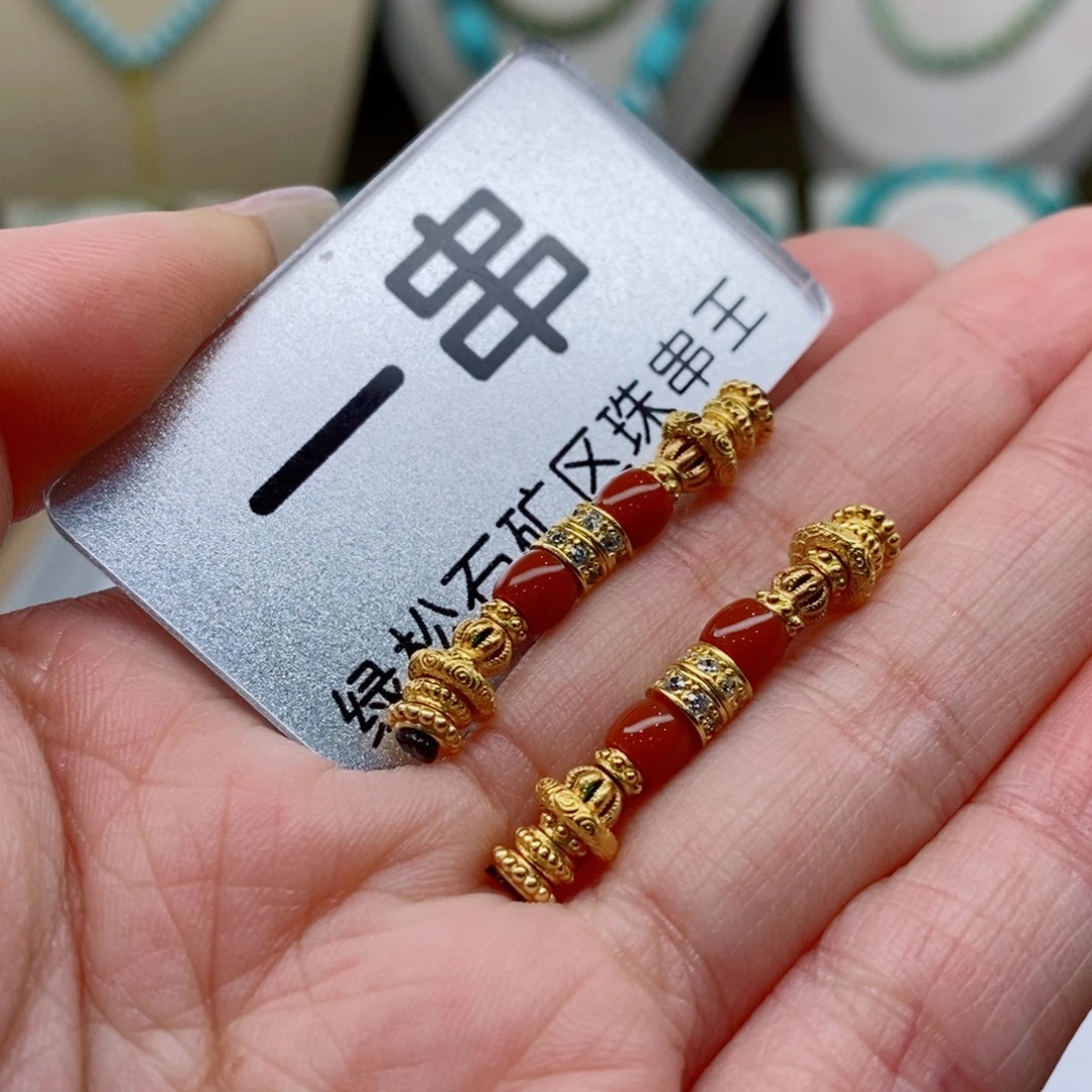 南红玛瑙未镶嵌珠宝奇石