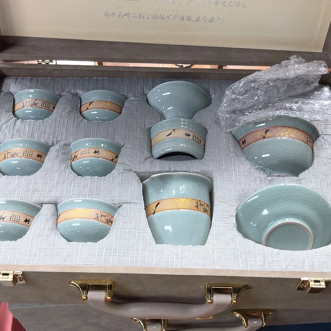 孤品茶具套装等。