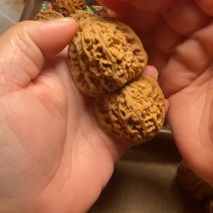 宋****文玩核桃把件南疆石