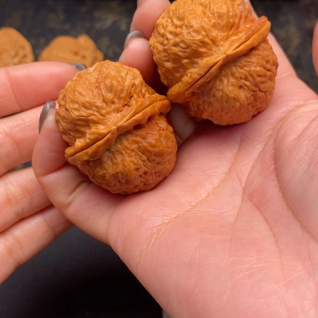 吊坠文玩核桃虎头奔59.8克