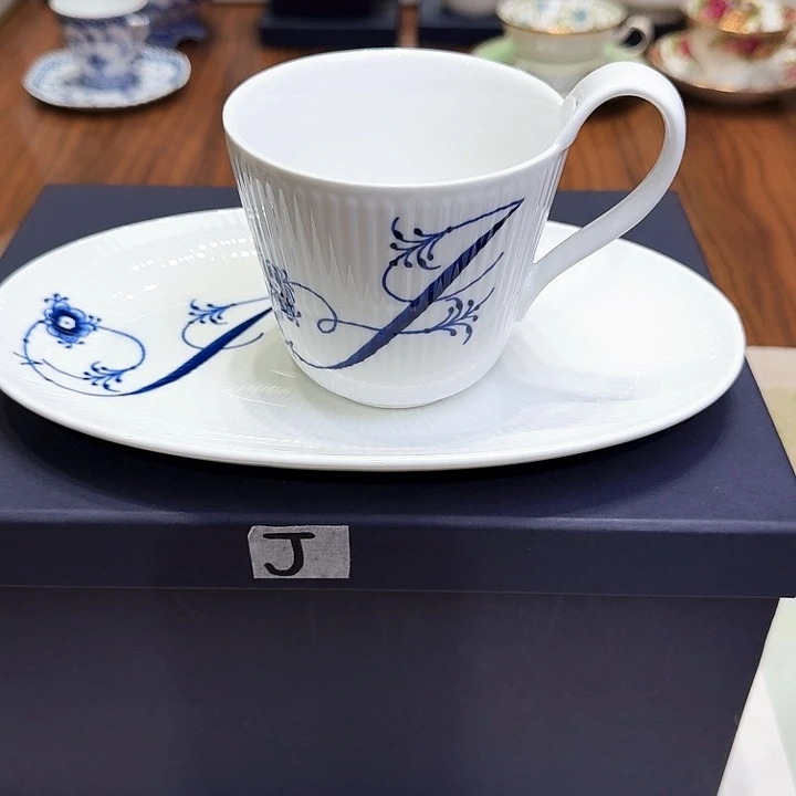 瓷片杯子杯子杯子水杯杯子水杯