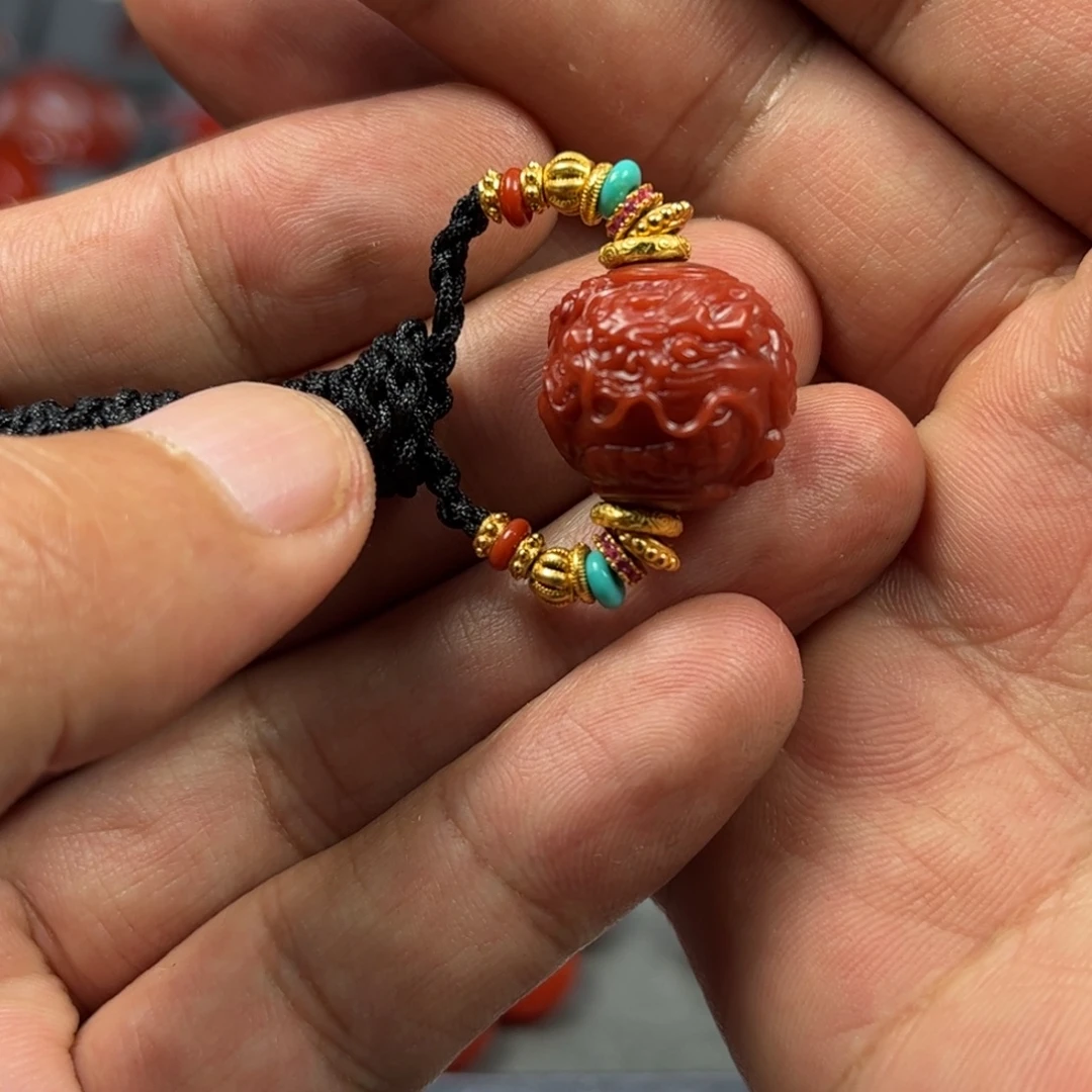 ****哥未镶嵌手链南红玛瑙