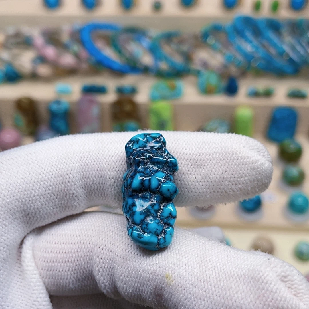 绿松石未镶嵌珠宝奇石