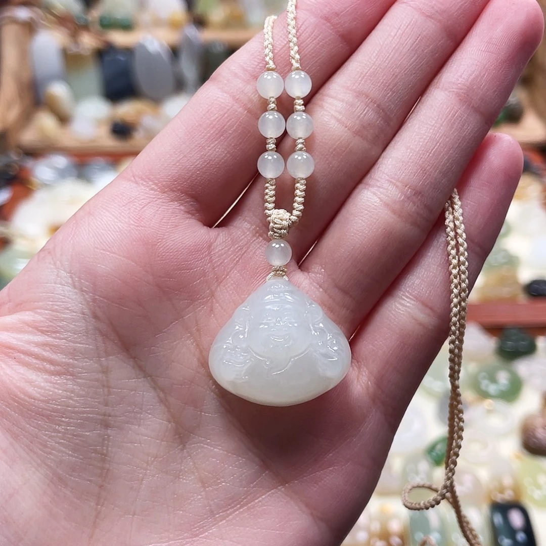 和田玉未镶嵌吊坠(赠链)