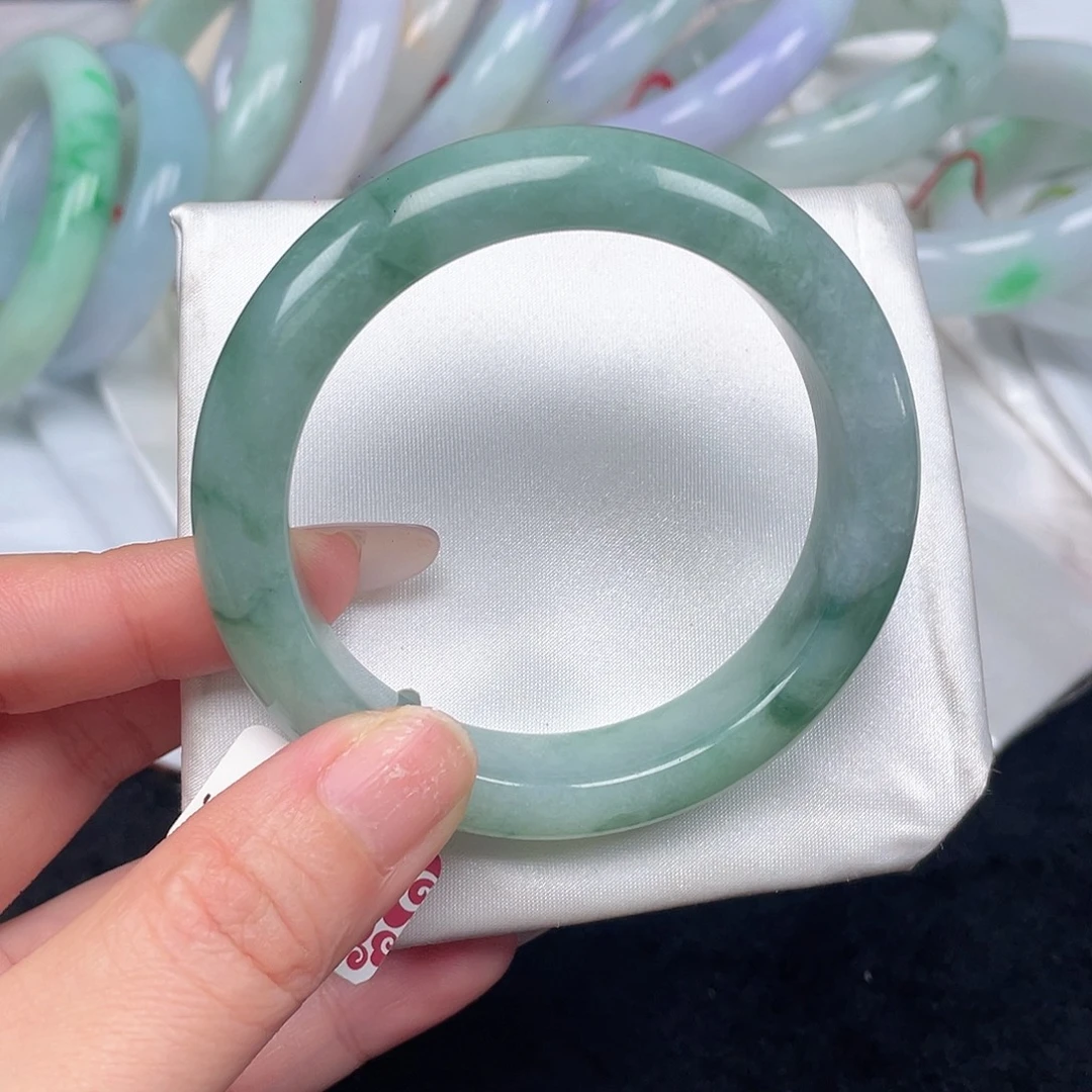 翡翠未镶嵌手镯101