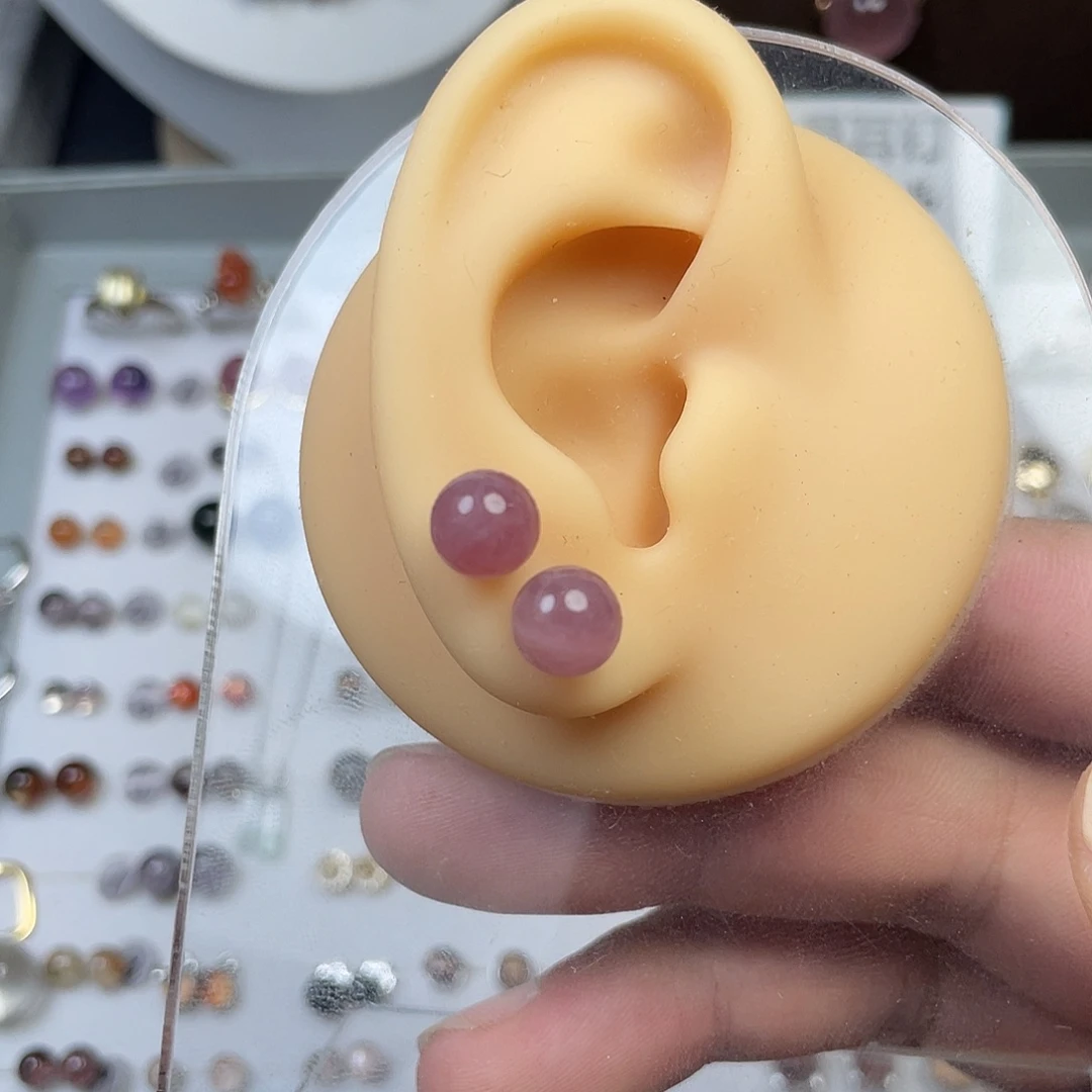 赖***赖银S925镶嵌耳钉水晶8mm马粉