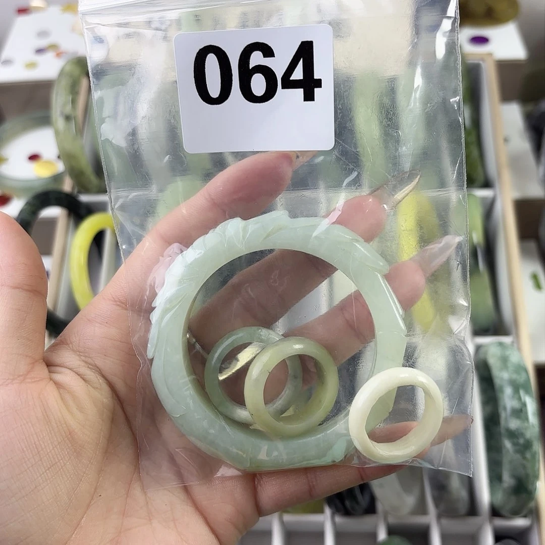蛇纹石玉手镯未镶嵌.**.