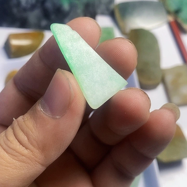 翡翠散珠天然翡翠A货挂件