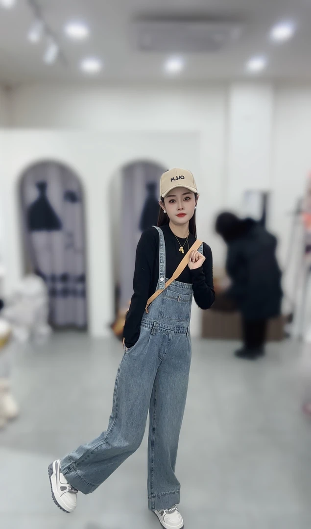 炫彩阁1023【阔腿牛仔怀旧风背带牛仔裤】