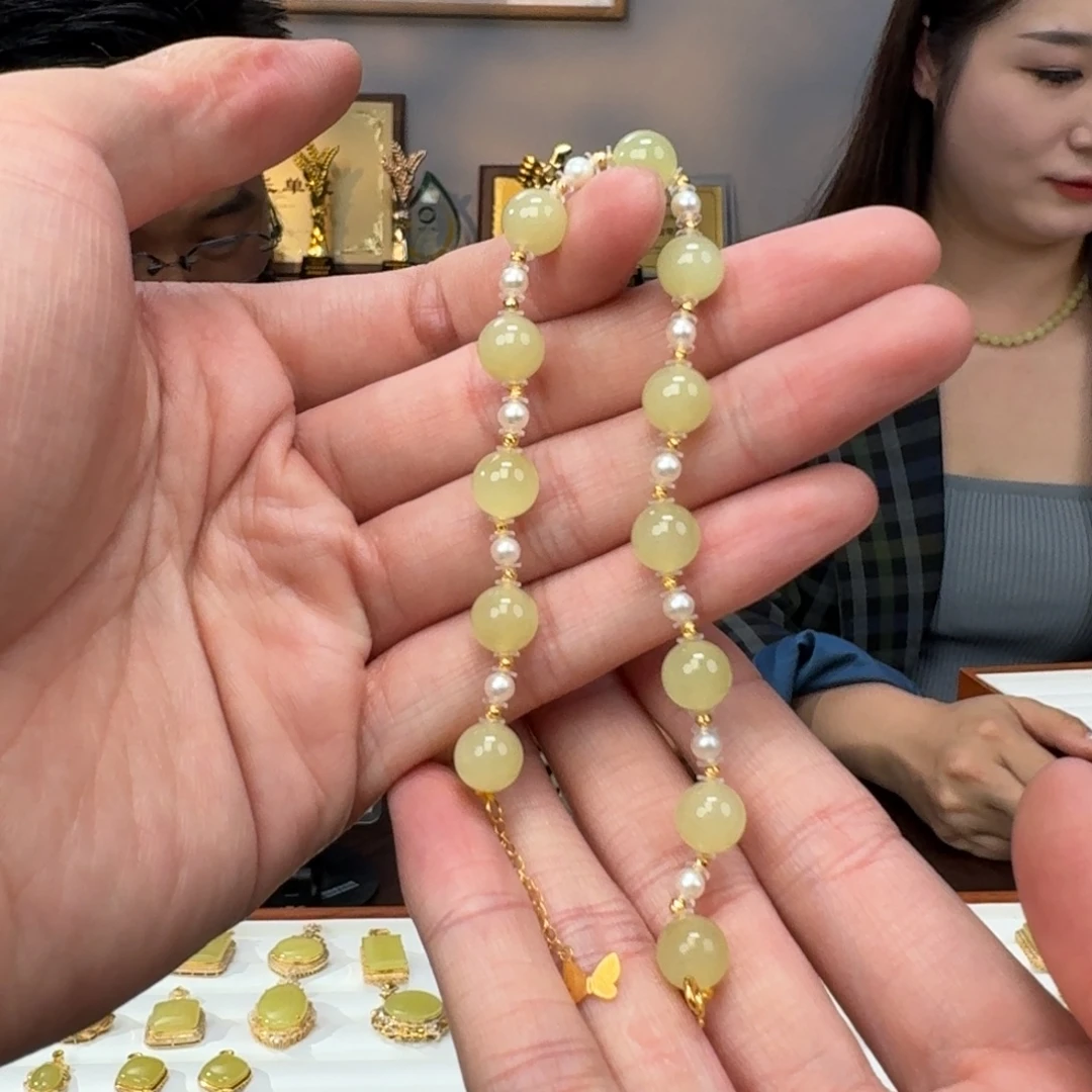 和田玉18K金镶嵌颈饰927冰冰