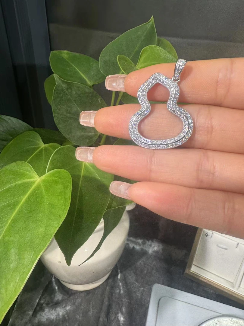 铂金Pt950吊坠   8.45克