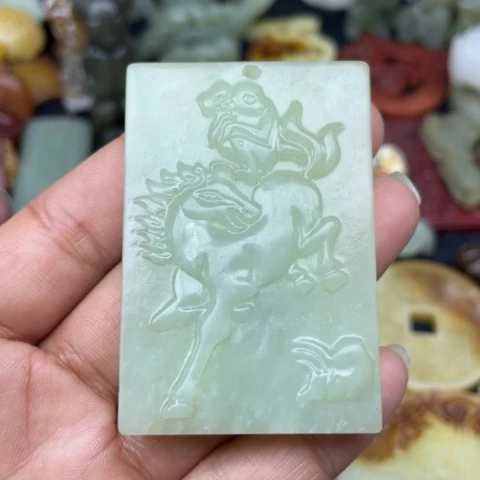 蛇纹石玉颈饰未镶嵌99