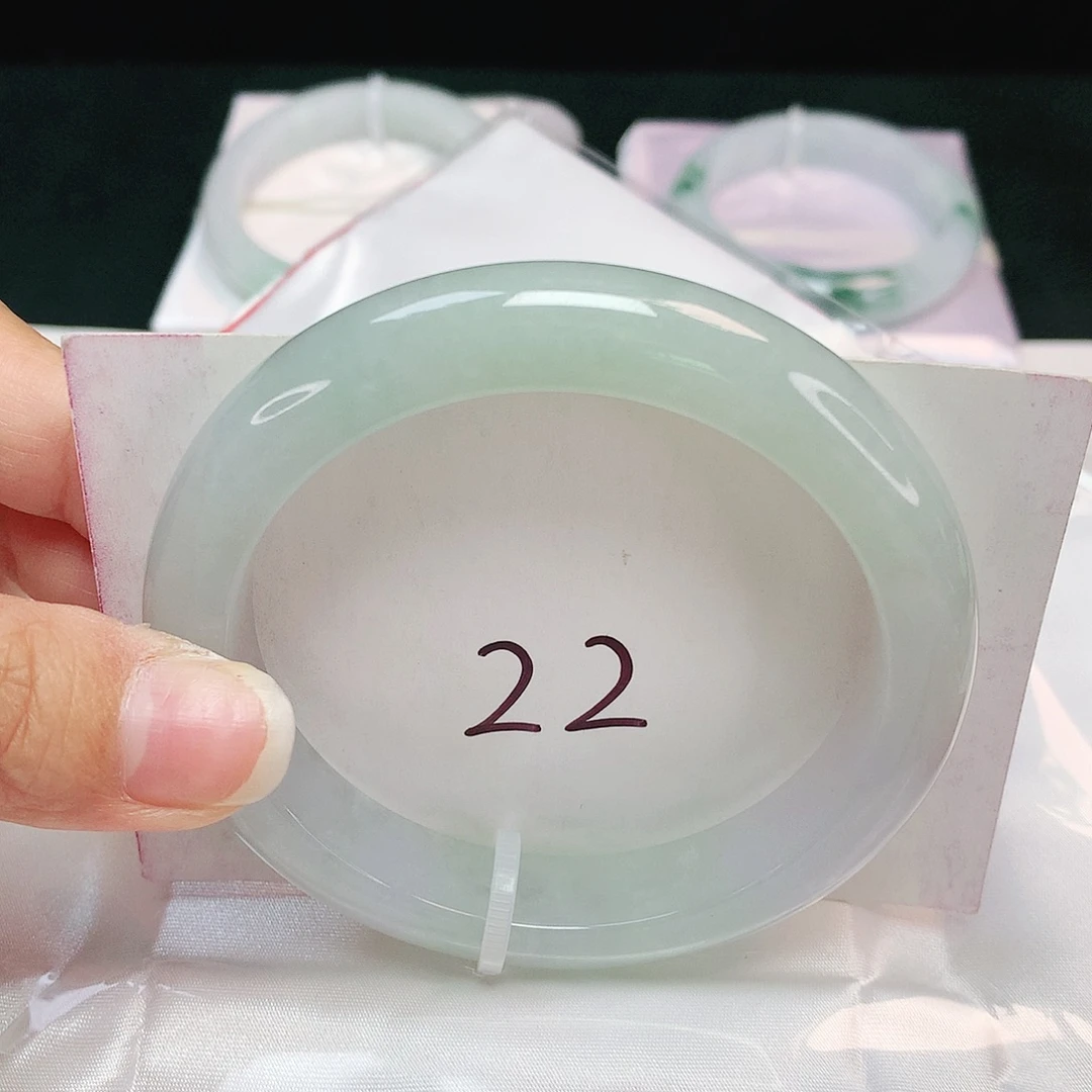 翡翠未镶嵌手镯正圈58.5