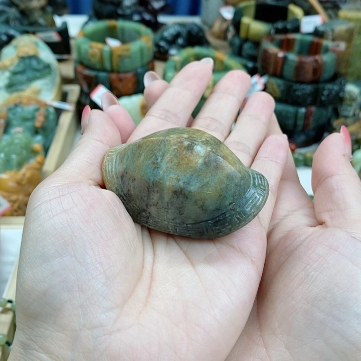 透闪石质玉手把未镶嵌雄*