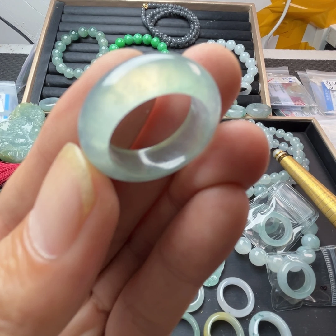 定制翡翠未镶嵌圈口18号