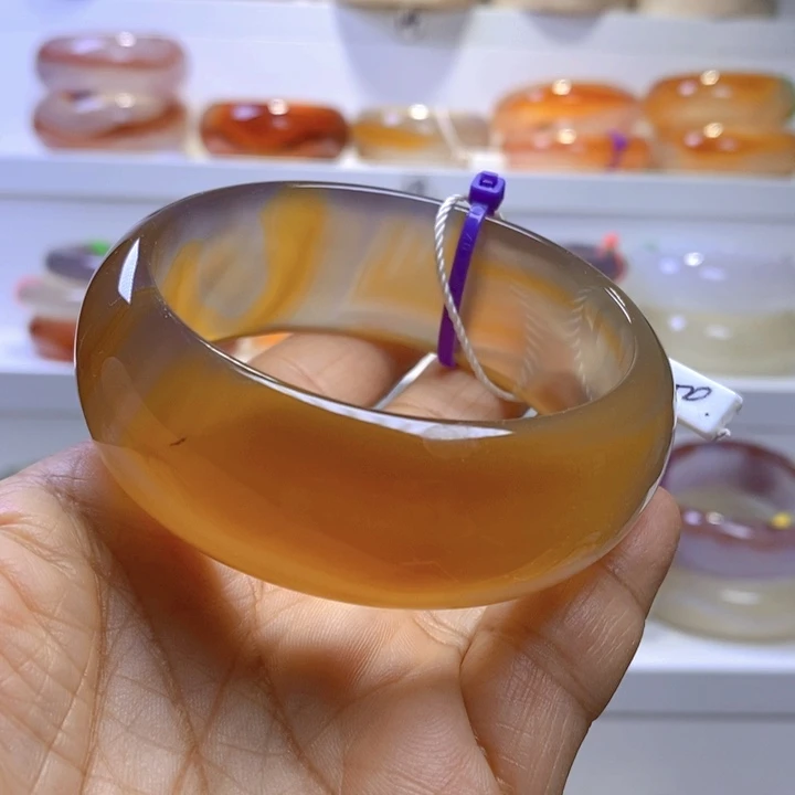 玛瑙/玉髓手镯未镶嵌