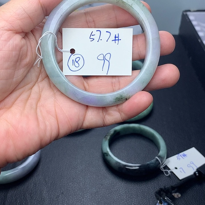 未镶嵌手镯翡翠18