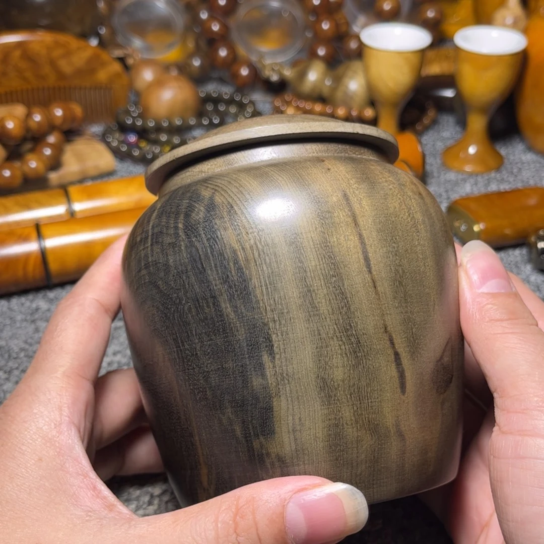 金丝楠阴沉福利茶叶罐