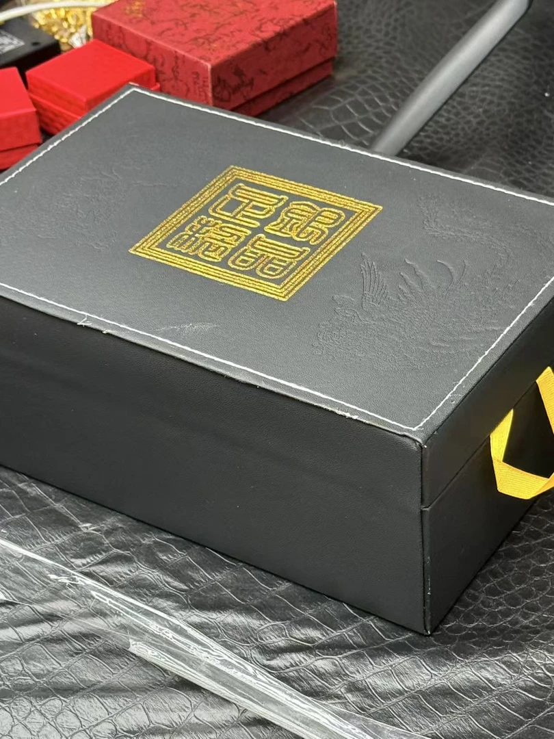 原创节日风格轻奢风礼盒y325