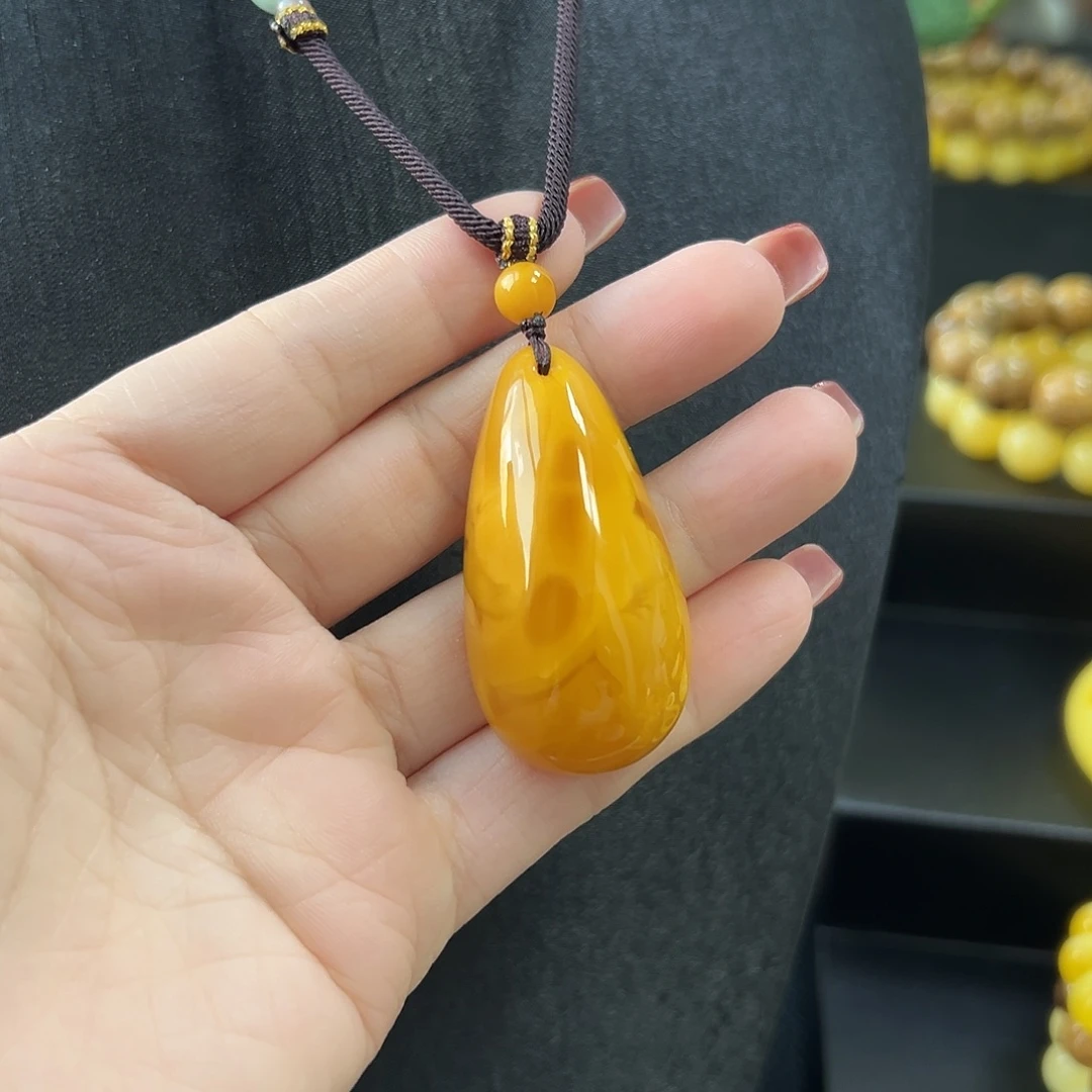 琥珀颈饰未镶嵌焦皮料橘皮色