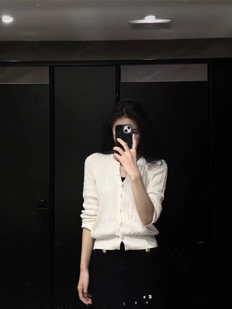 【小马绞花棉针织衫】小麻花扣子款纯色圆领长袖针织衫