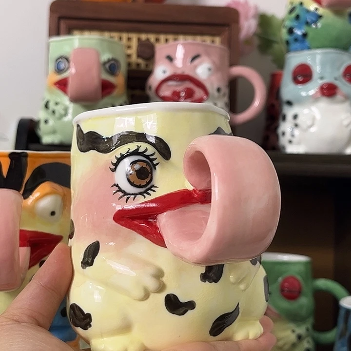 小***~精致小娃娃黄色可爱大杯子