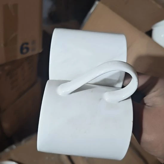 茶盏陶瓷盘子碗啥都有