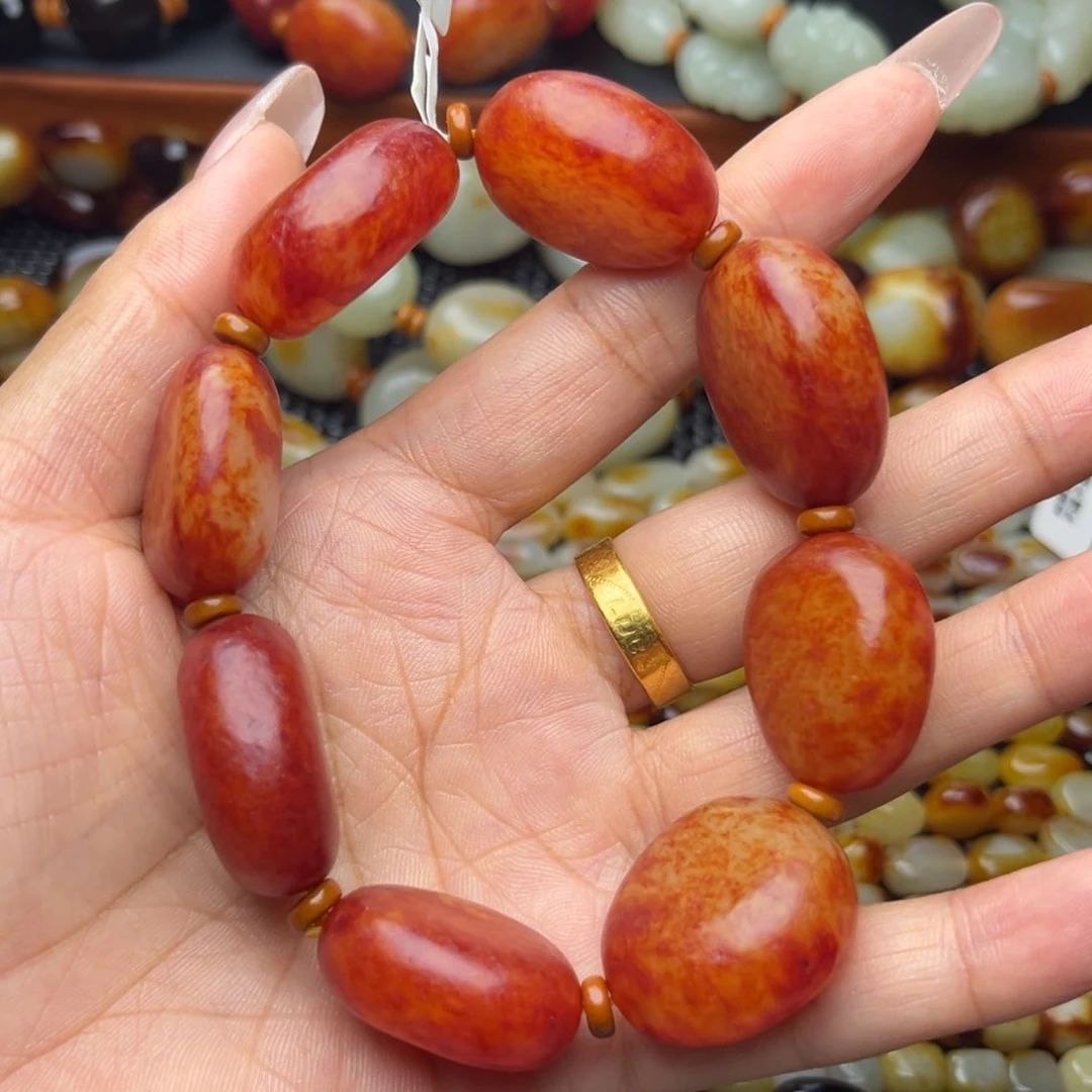 和田玉未镶嵌颈饰珍*