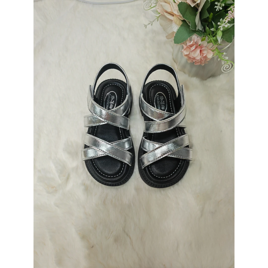 2025新款软底软面真皮凉鞋时尚百搭沙滩凉鞋女童凉鞋洋气宝宝夏季